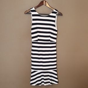 Banana Republic ruffle bottom dress